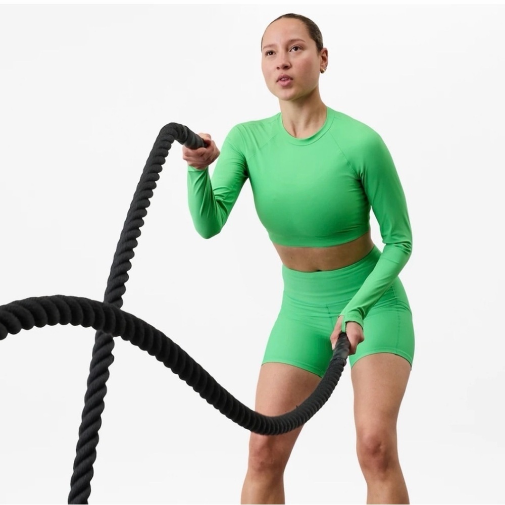 ATHLETA Crosstrain Ultra Crop Top Valley Green XS Gym Workout Athletic Yoga
